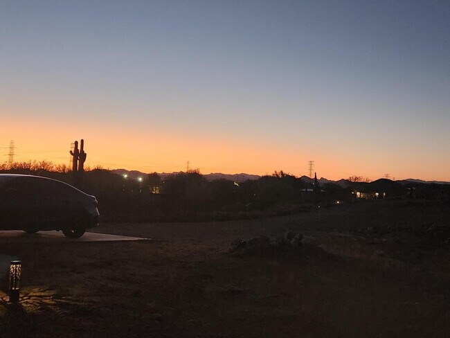 Foto del edificio - 10485 W Pinnacle Peak Rd