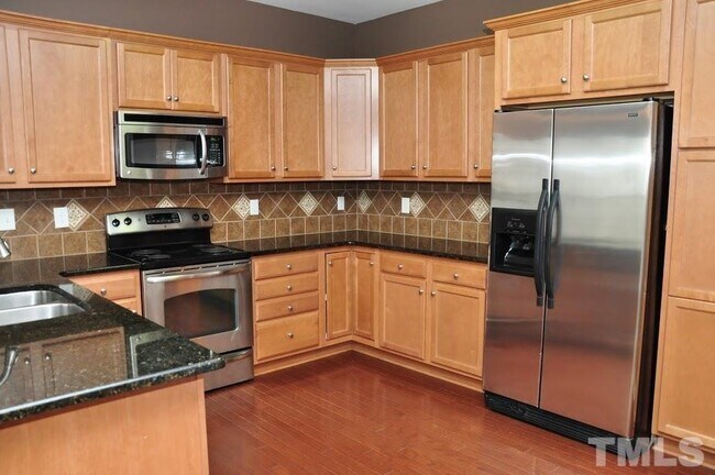 Building Photo - 1109 Somers Dr