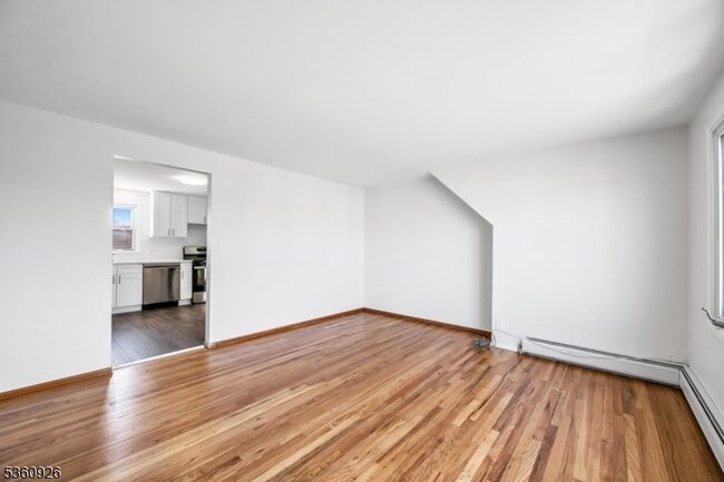 Building Photo - 316 Kipp Ave