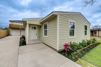 Building Photo - 6603 Narcissus St