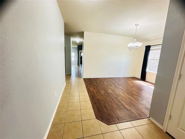 Foto del edificio - 905 Golden Bear Ln