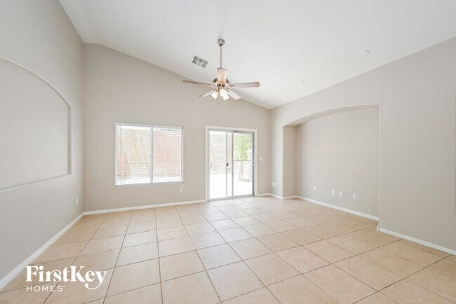 Building Photo - 10831 Vestone St