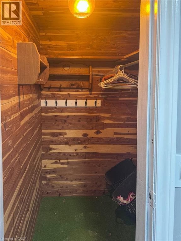 Building Photo - 375 Blue Lake Rd