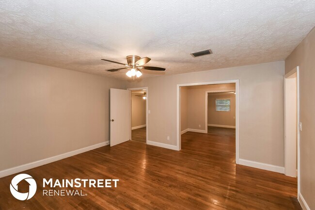 Foto del edificio - 6653 Almond Ave