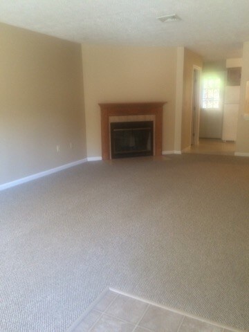 Building Photo - 72 Cadogan Way