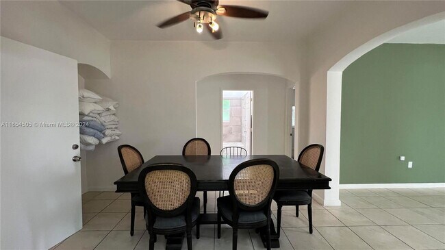 Foto del edificio - 113 NW 35th St