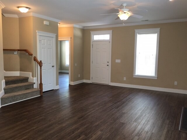 Foto del edificio - 1304 Carol Oaks Dr