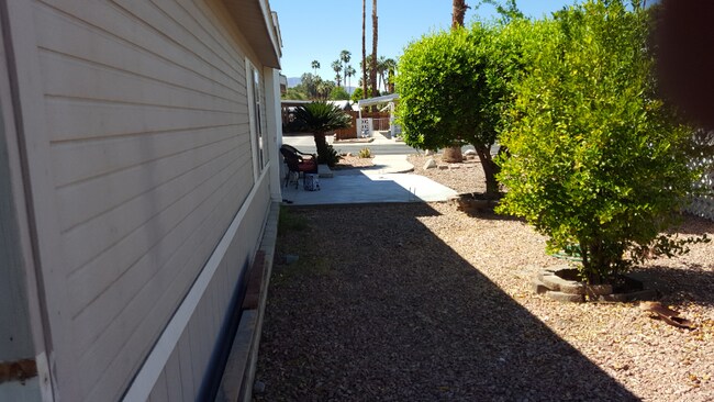 Foto del edificio - 502 Cerritos Way