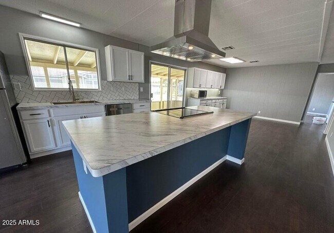Foto del edificio - 2501 W Wickenburg Way