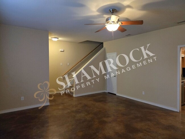 Building Photo - 115 Bentwood Dr