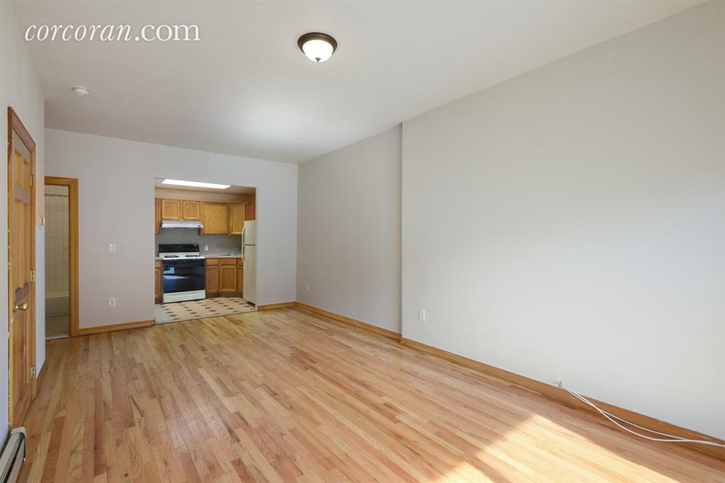 Primary Photo - 194 Sackett St