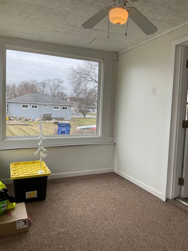 Building Photo - 127 Novara St