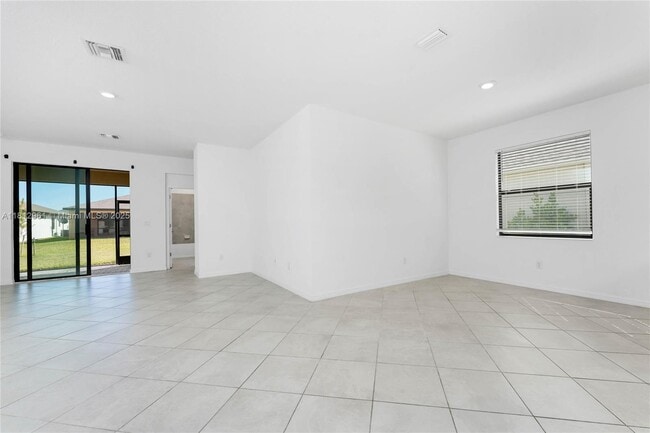 Building Photo - 16851 Cayo Key Dr