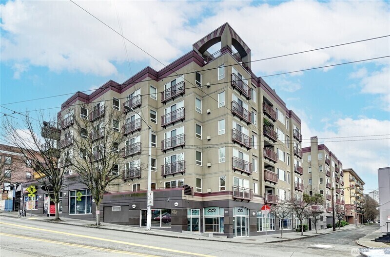 Primary Photo - 1711 E Olive Way