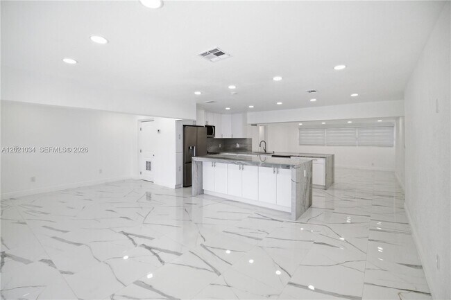 Foto del edificio - 7051 SW 29th St