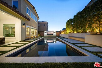 Building Photo - 20643 Wood Rose Ct