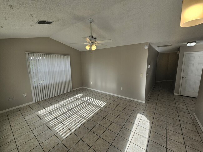 Building Photo - 4369 Azora Rd