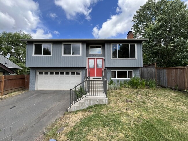 Photo - Spacious Milwaukie Home with Bonus Room, Large Fenced Yard and Shed/Workshop