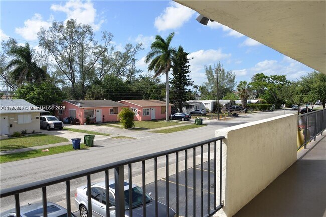 Foto del edificio - 220 SW 9th Ave
