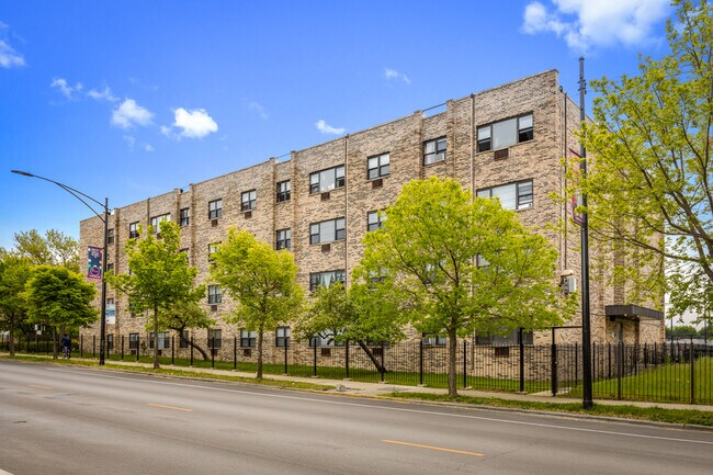 Foto del edificio - 6350 N Hoyne Ave