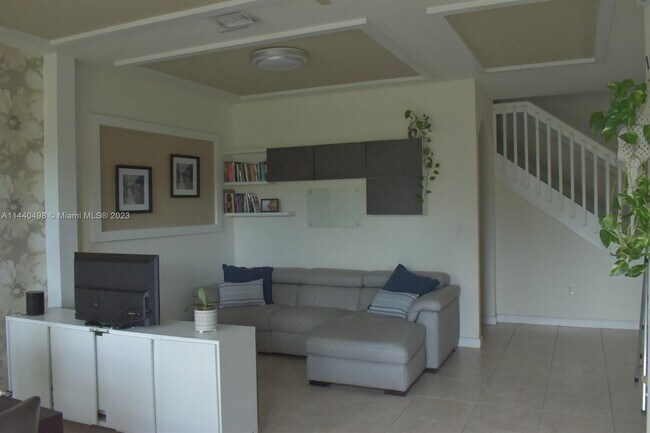 Foto del edificio - 16605 SW 42nd Way