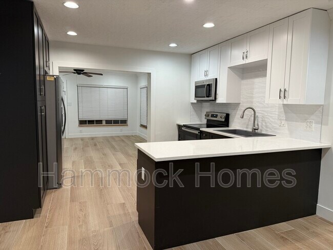 Foto del edificio - 5505 S Lois Ave