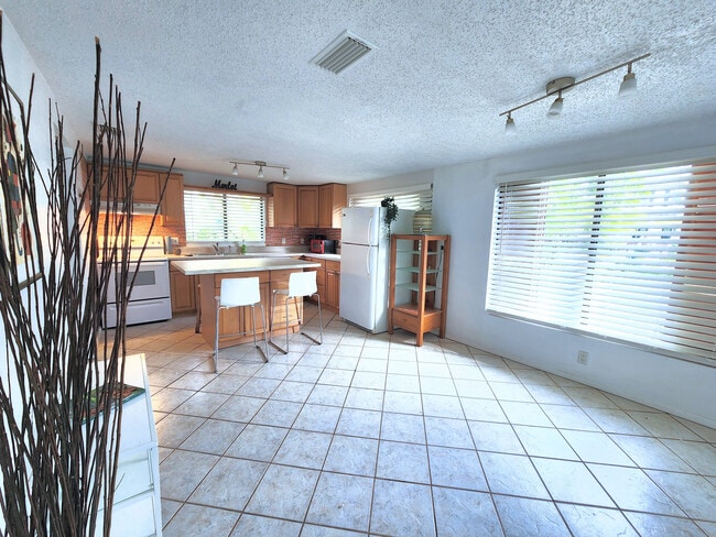 Foto del edificio - 237 50th Ave N