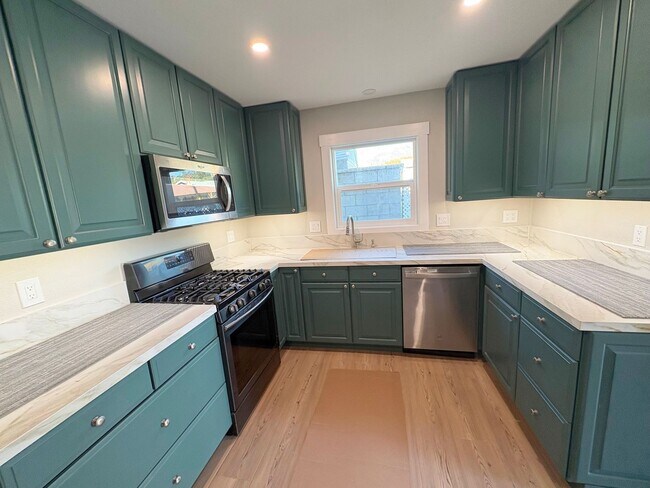 Building Photo - 2 units on one lot