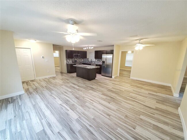 Foto del edificio - 5349 70th Ave N