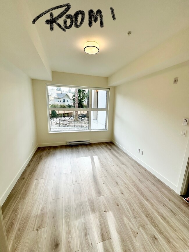 Master BedRoom - 2635 King George Blvd