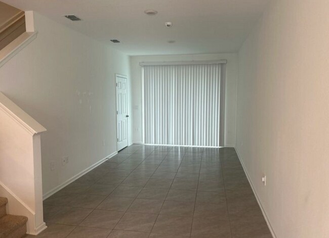 Foto del edificio - 8393 Zenith Cir