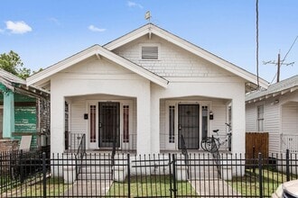 Building Photo - 7832 Colapissa St