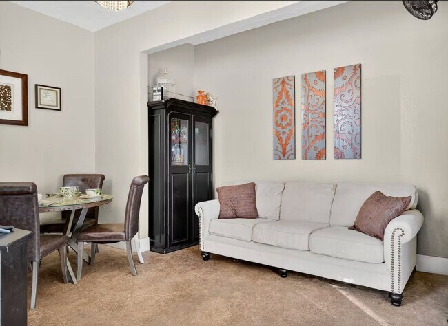 Foto del edificio - 1821 6th Ave