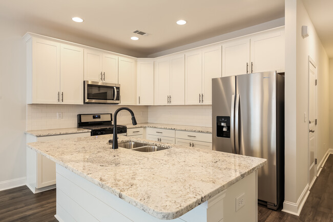 Building Photo - 42 Red Horse Way, Greer, SC