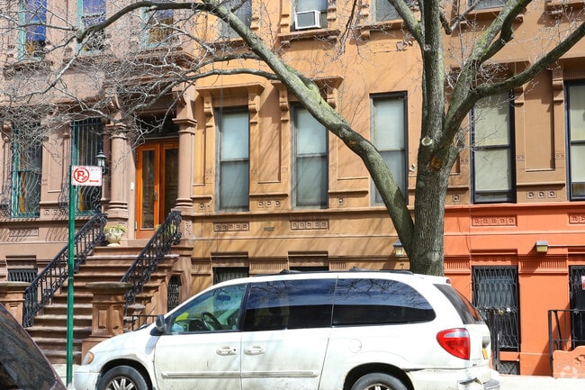 Building Photo - 7 W 123rd St