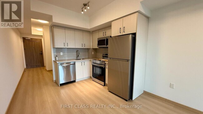 Building Photo - 3429-3429 Sheppard Ave E