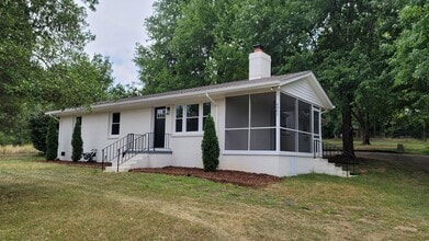 Building Photo - 4961 US-220