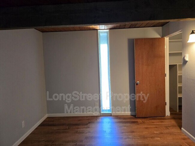 Foto del edificio - 829 NW 26th St