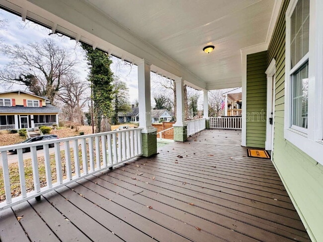 Foto del edificio - 365 Inman St SW