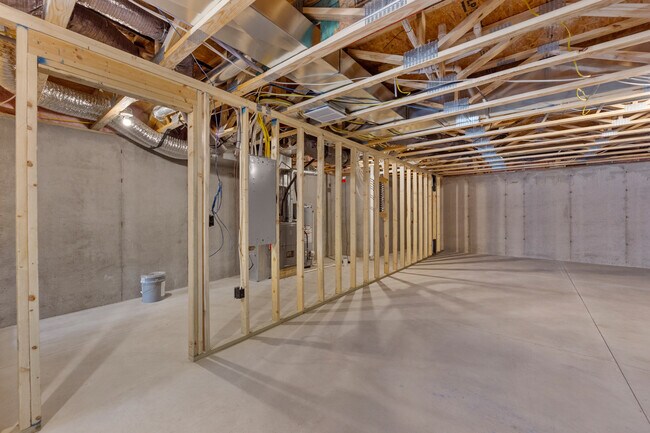 Building Photo - 726 ELMWOOD St
