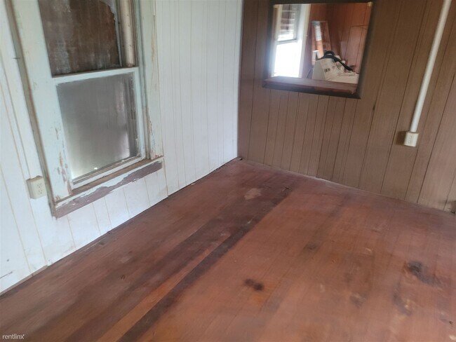 Foto del edificio - 2 br, 1 bath House - 316 North Center Street