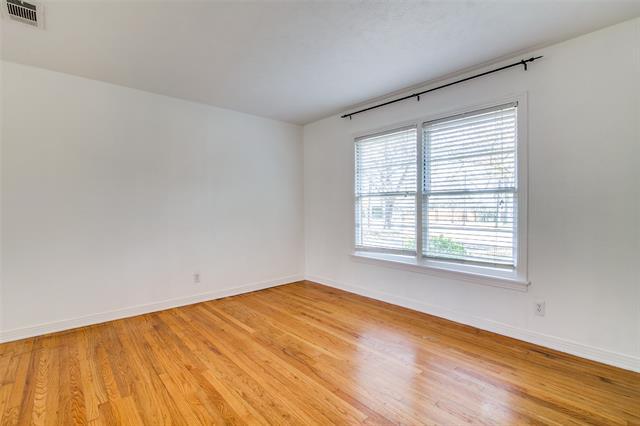 Foto del edificio - 214 S Clark St