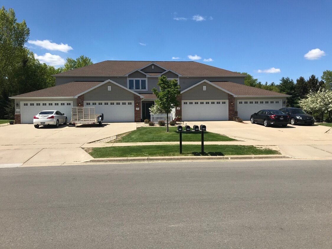 Primary Photo - 5571 Osborn Dr