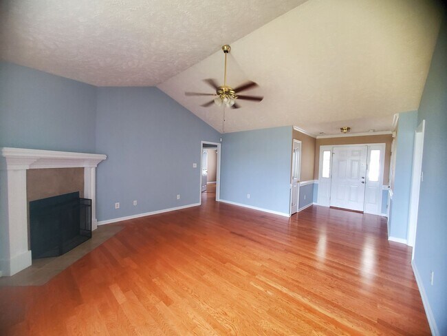 Building Photo - 5756 Walking Trail ~ Bridlewood
