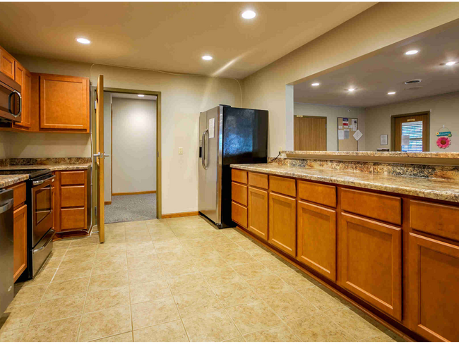 Foto del edificio - Sugar Creek Senior Apartments