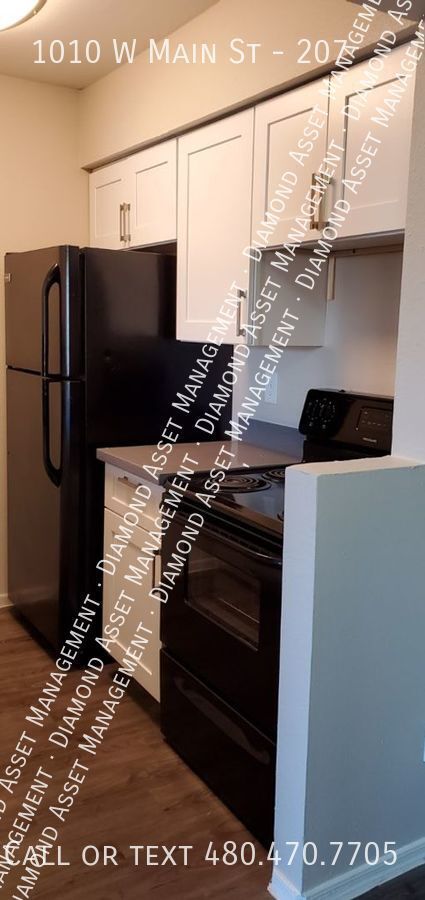 Building Photo - 2 bedroom/2 bath in Mesa, Renovated with w...