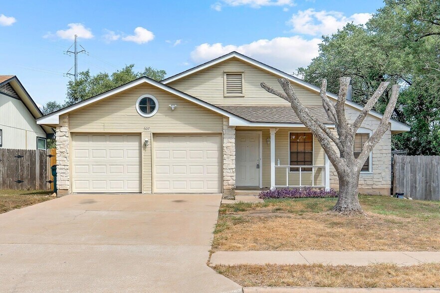 Foto principal - 607 Russet Valley Dr