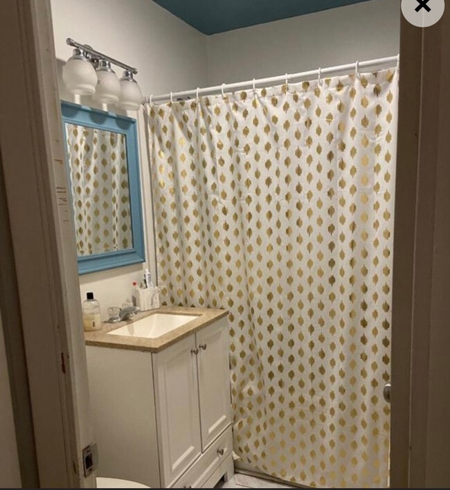 Foto del edificio - 381 Alena St