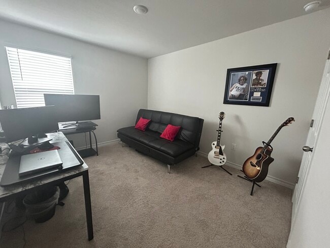 Building Photo - 822 Pepperbark Loop