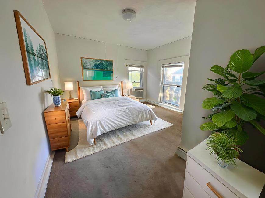 Foto principal - 2 bedroom in Waltham MA 02453